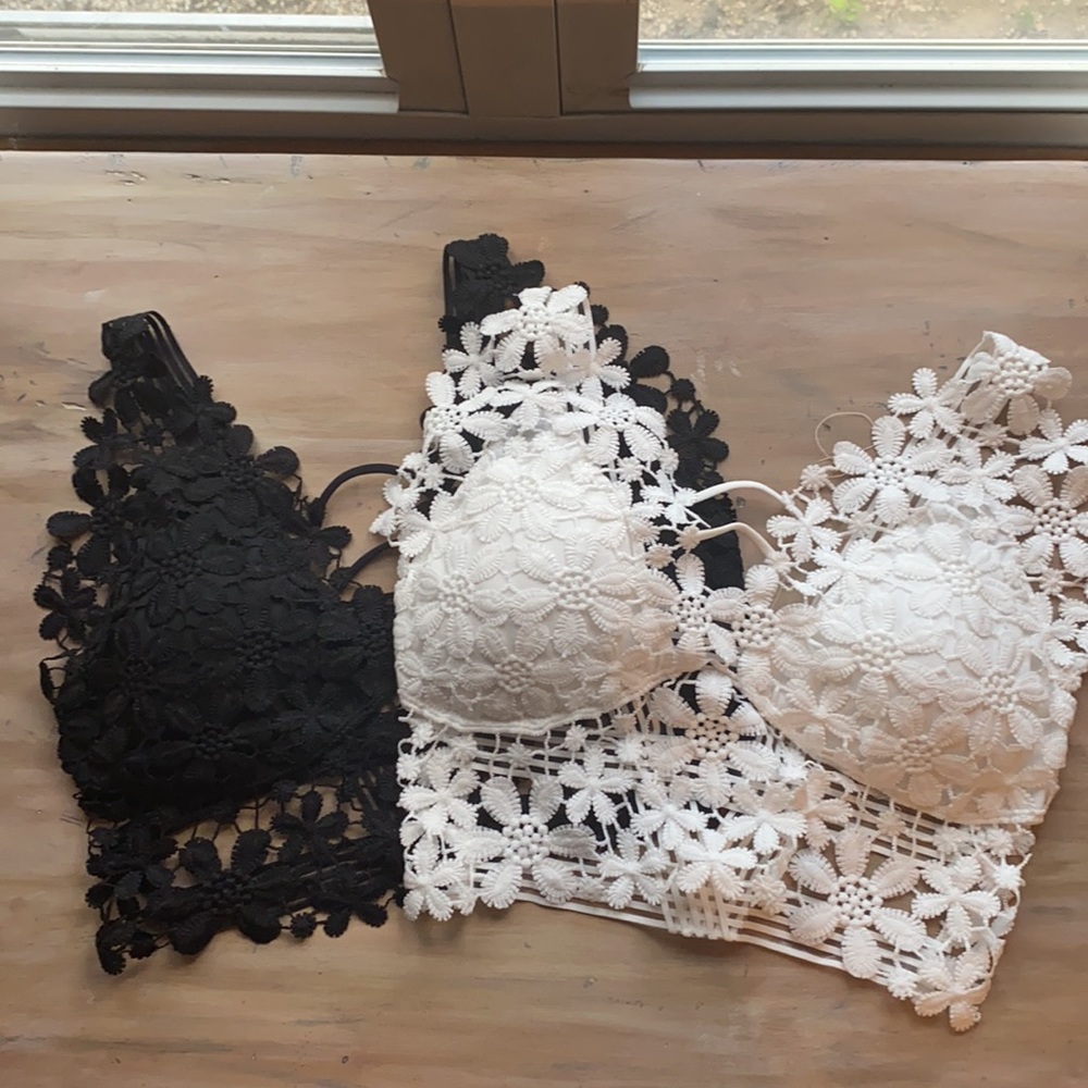 2 lace bralettes. Black and White.